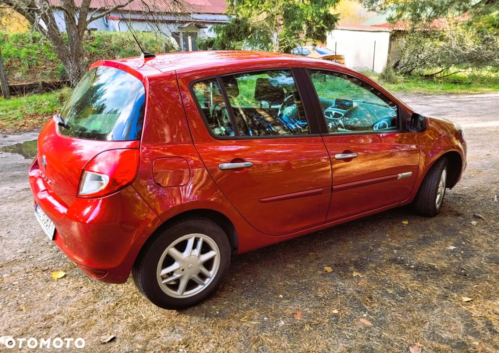 Renault Clio 1.2 16V 75 Expression - 4