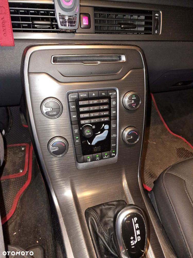 Volvo V70 D4 Geartronic Kinetic - 7