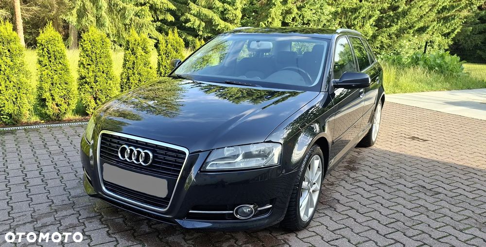 Audi A3 Sportback - 1