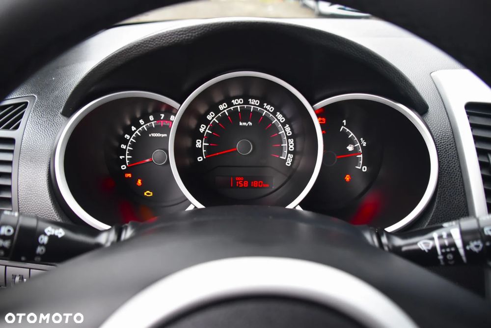 Kia Venga 1.6 CVVT Spirit - 16