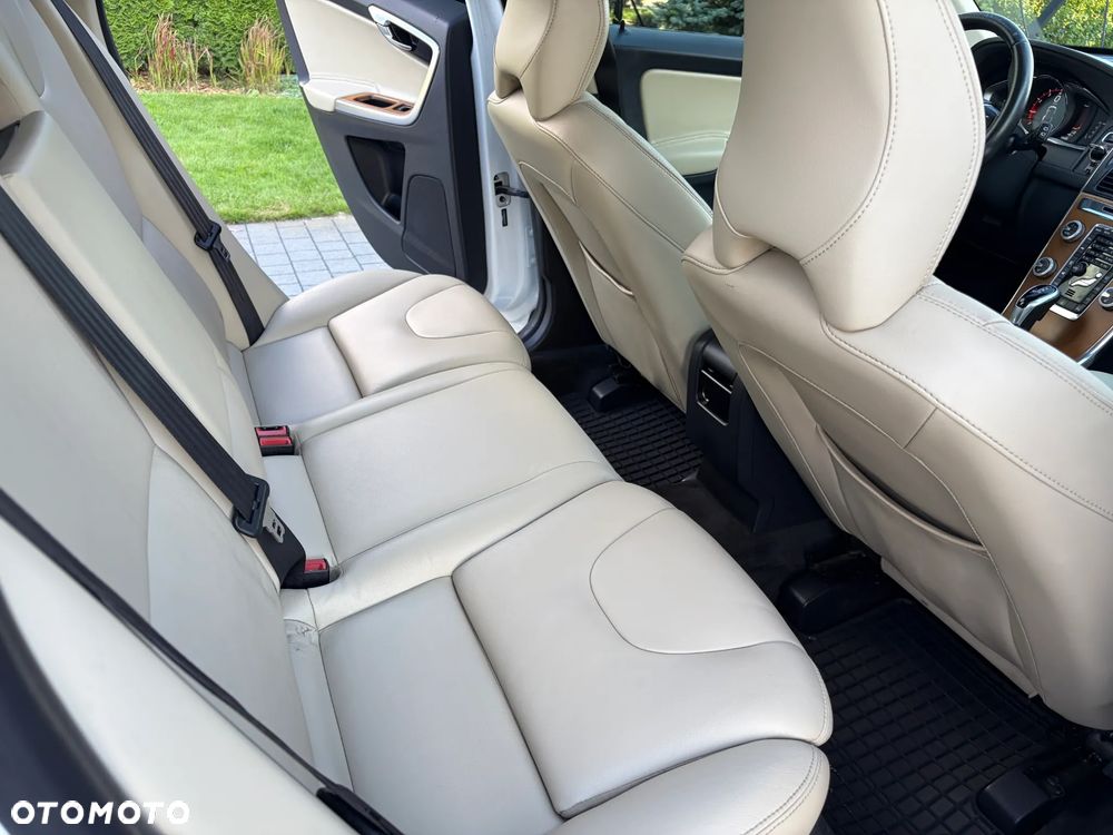 Volvo XC 60 - 20