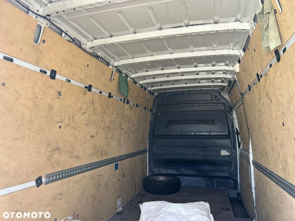 Mercedes-Benz Sprinter - 6