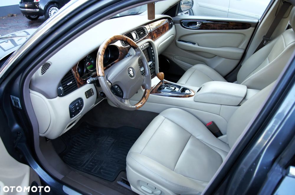 Jaguar XJ XJ6 2.7 D Executive - 3