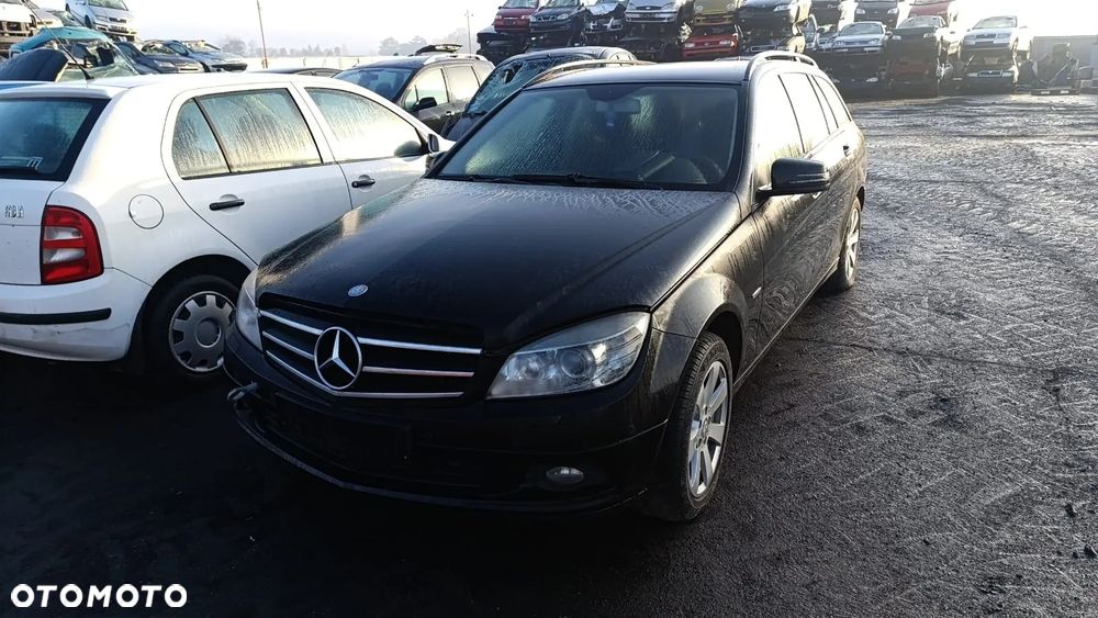 35535 mercedes w204 2010r 2.2 CDI 651.911 170 km na części skrzynia 722646 lakier 197 - 17