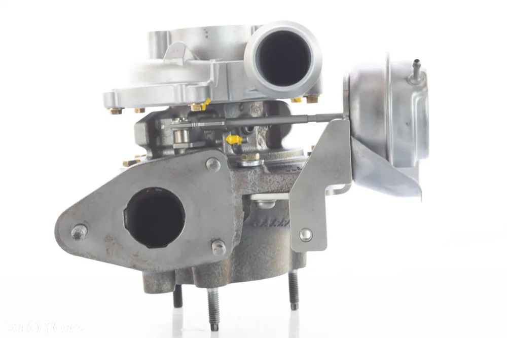 Turbosprężarka Turbo Nissan Interstar 2.3 dCi 125 KM 790179-0001, 780930-0002, 790179-5002S, 790179-2, 8200823026 8200994322 8200994322B 860584 - 3