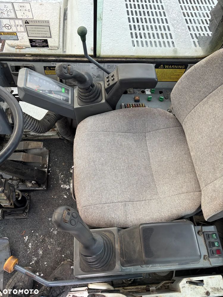 Takeuchi Take-Job TB 175W - 25