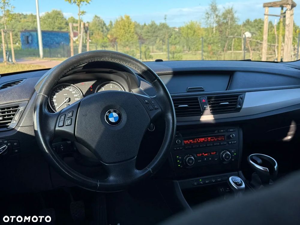 BMW X1 sDrive18d Sport Line - 13