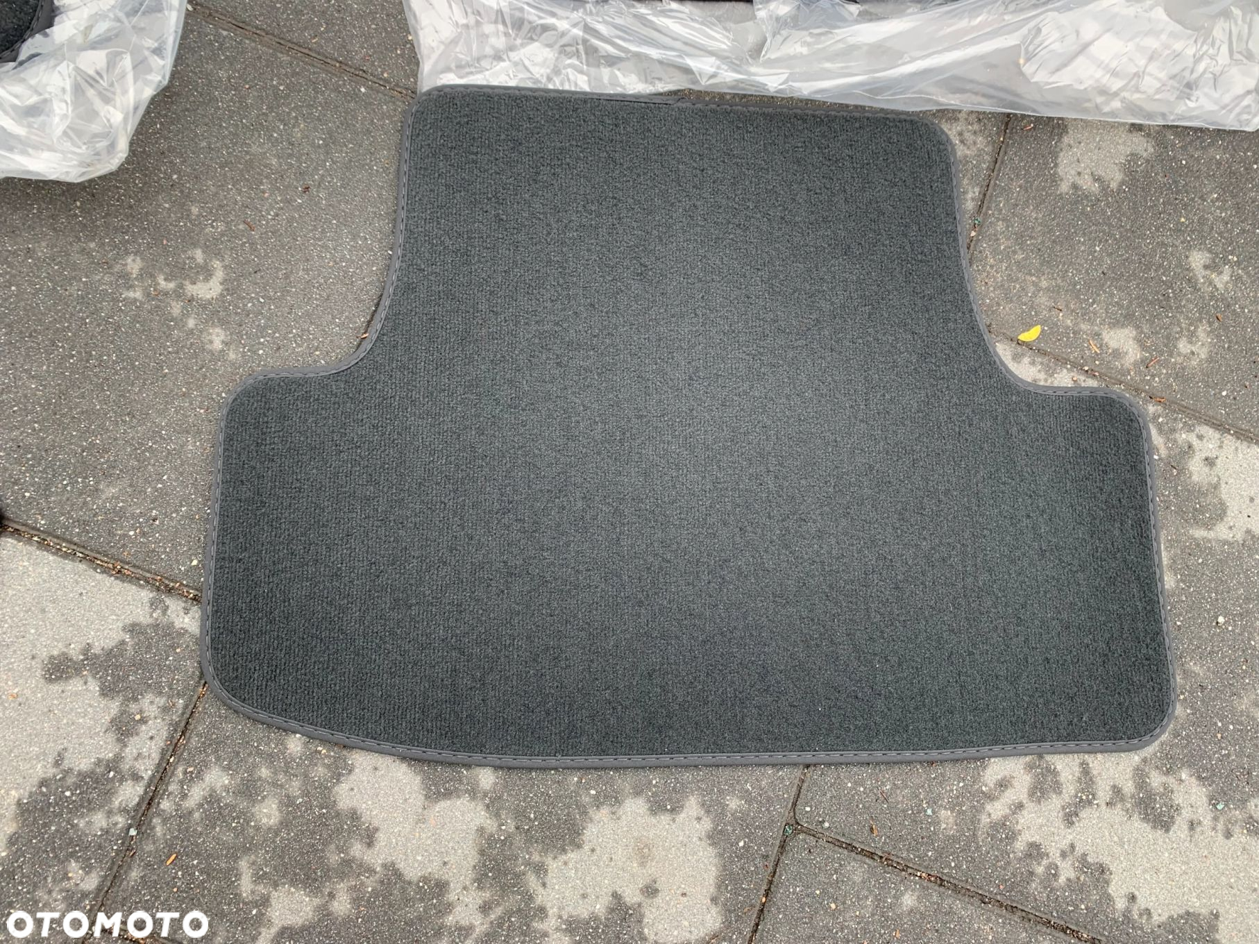 DYWANIKI WELUROWE AUDI Q2 81A JAK NOWE KOMPLET UK - 4