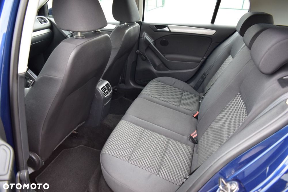 Volkswagen Golf - 18