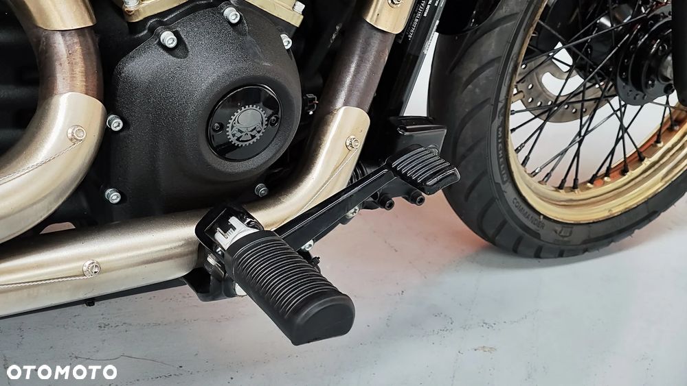 Harley-Davidson Softail Street Bob - 15