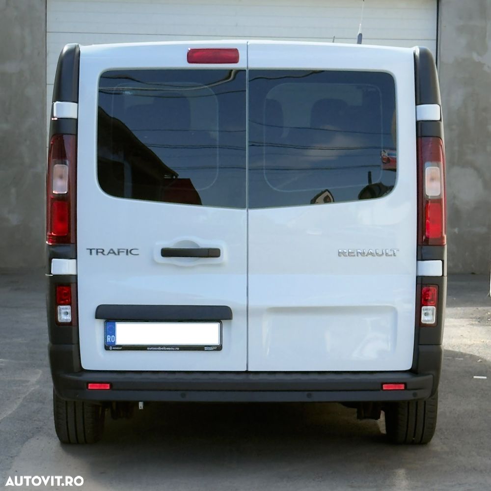Renault Trafic 2.0 Blue dCi 110 S&S L2 8+1 Life - 10