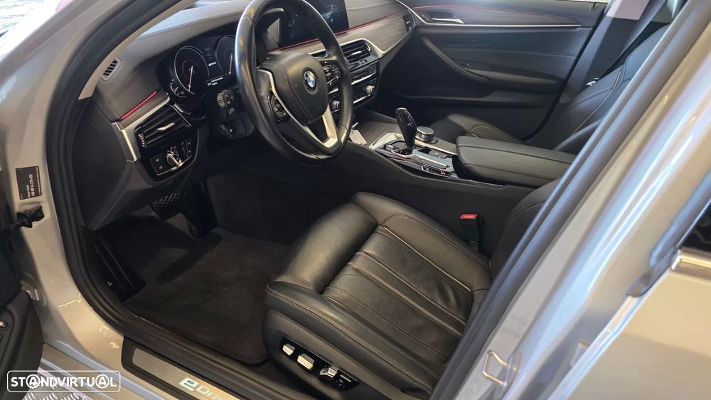 BMW 530 e iPerformance Line Luxury - 37