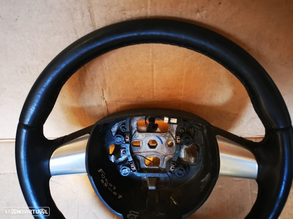 FORD FOCUS II 2006 VOLANTE V036 - 2