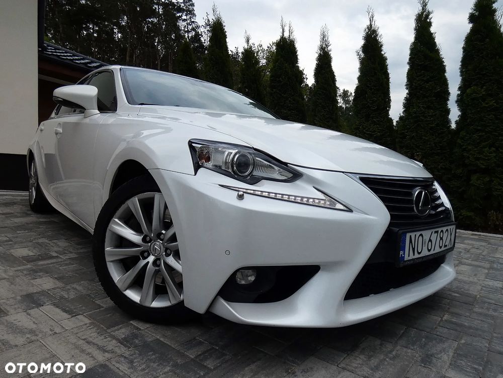 Lexus IS 200t / 300 Black - 33