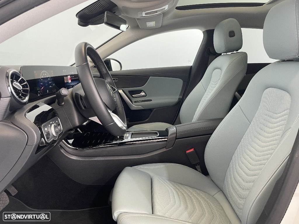 Mercedes-Benz CLA 180 - 9