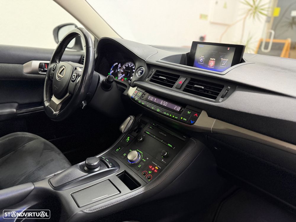 Lexus CT 200h Business - 34