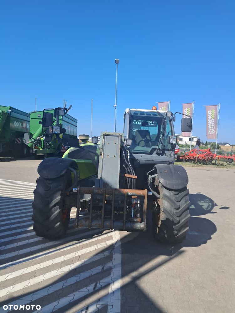 Claas Scorpion 7044 - 3