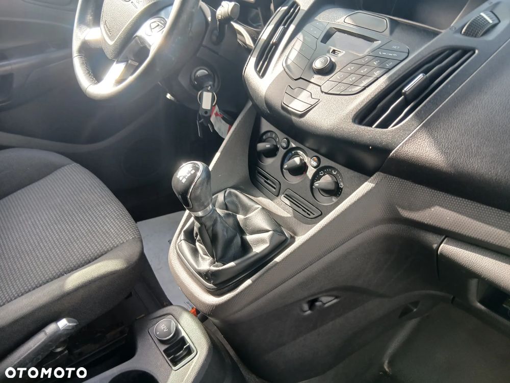 Ford TRANSIT CONNECT - 21