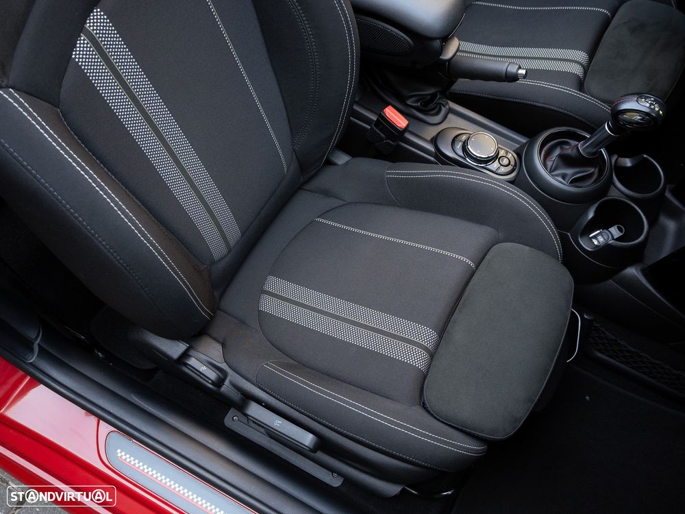 MINI Cabrio John Cooper Works Auto Desportiva - 25