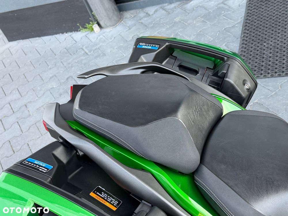 Kawasaki Ninja H2 SX - 12