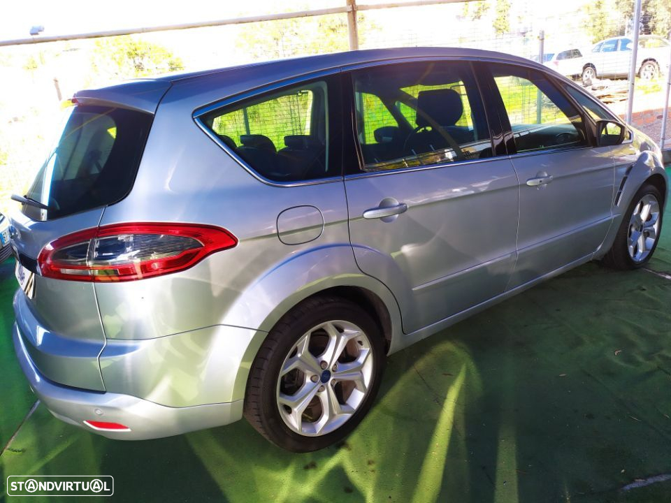 Ford S-Max 2.0 TDCi Titanium 7L 143g - 12