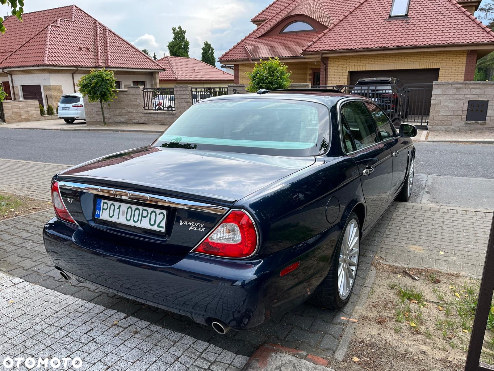 Jaguar XJ XJ8 4.2 LWB - 2