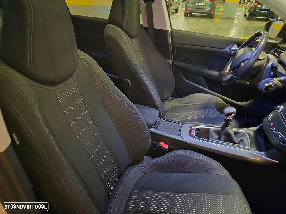 Peugeot 308 SW 1.6 BlueHDi Style - 37