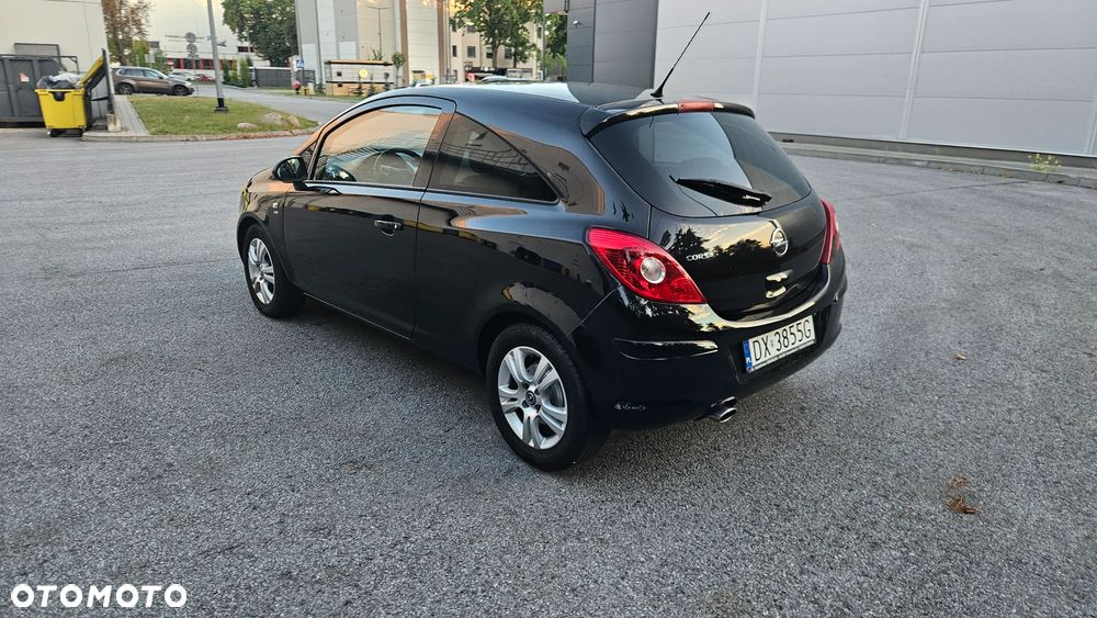 Opel Corsa 1.4 16V Satellite - 20