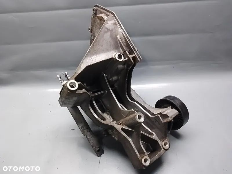 łapa wspornik pompy alternatora vw crafter 2e 2.5 tdi 076145167 - 2