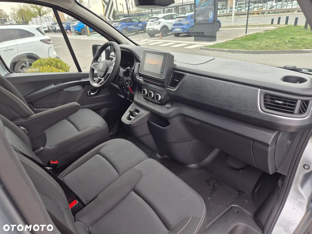 Renault Trafic - 8