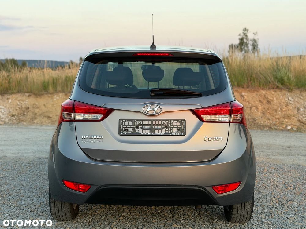 Hyundai ix20 1.4 blue Comfort - 16
