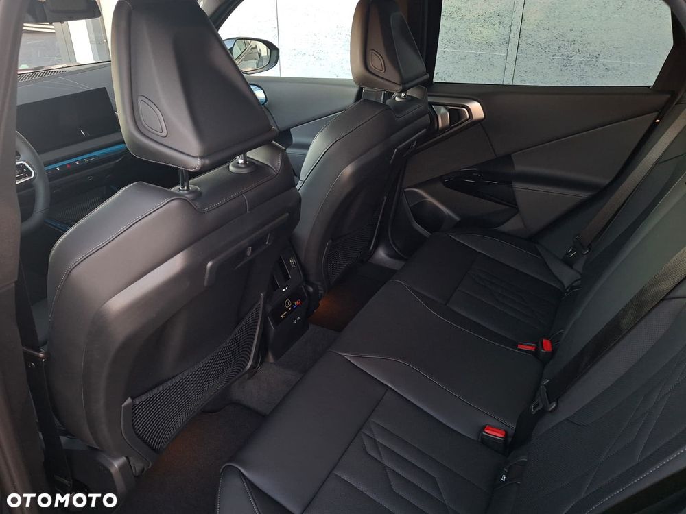 BMW X3 xDrive20 mHEV - 33