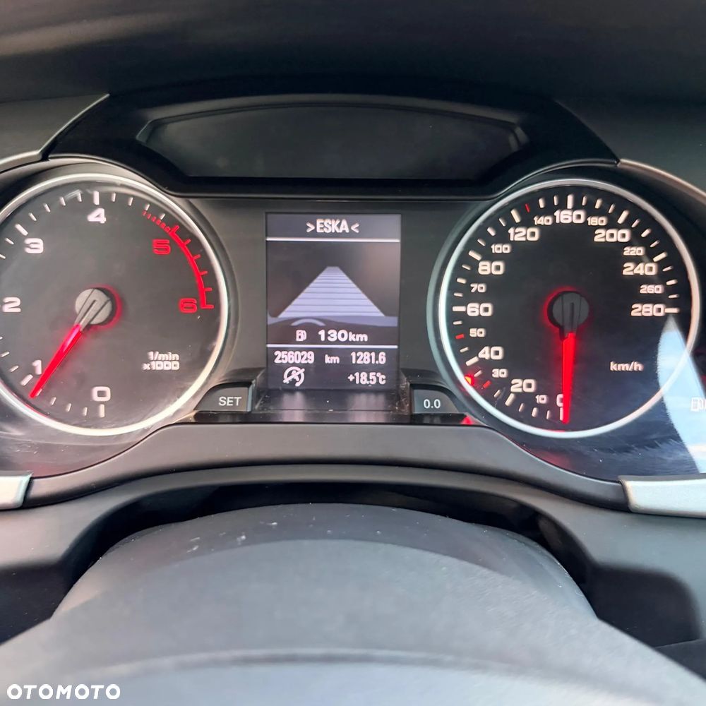 Audi A4 Avant 2.0 TDI DPF quattro S line Sportpaket - 18