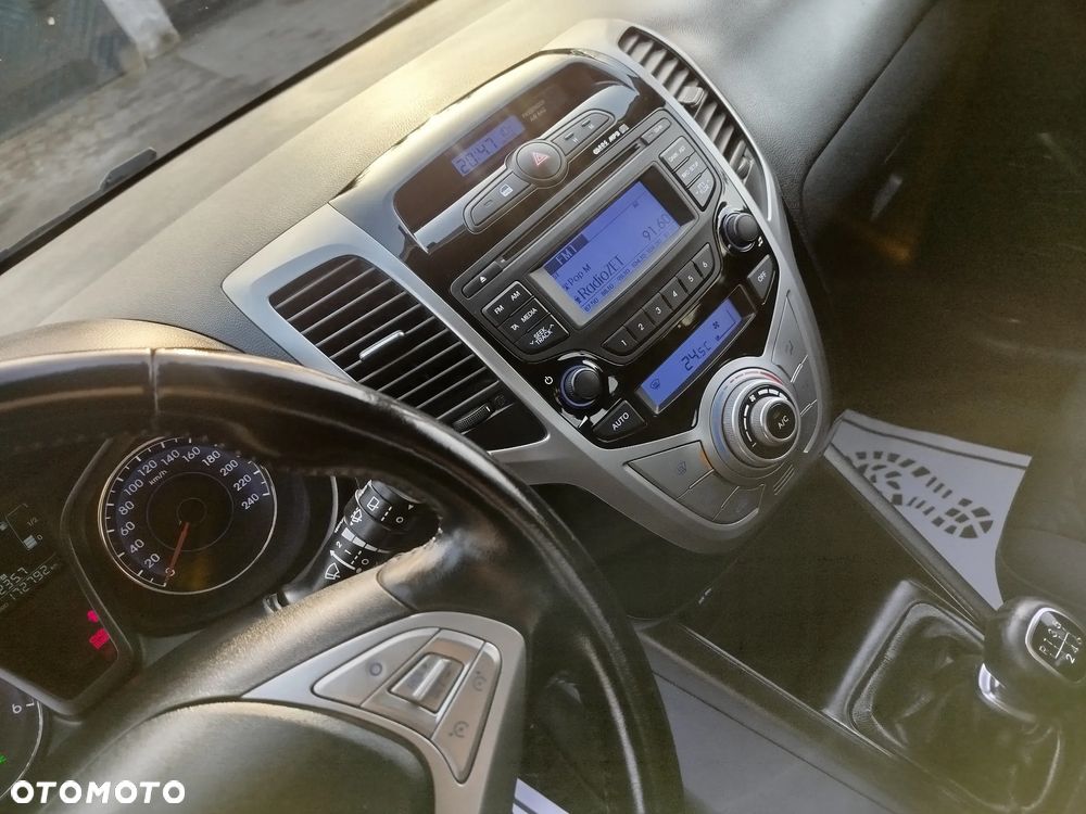 Hyundai ix20 1.4 blue YES Silver - 39