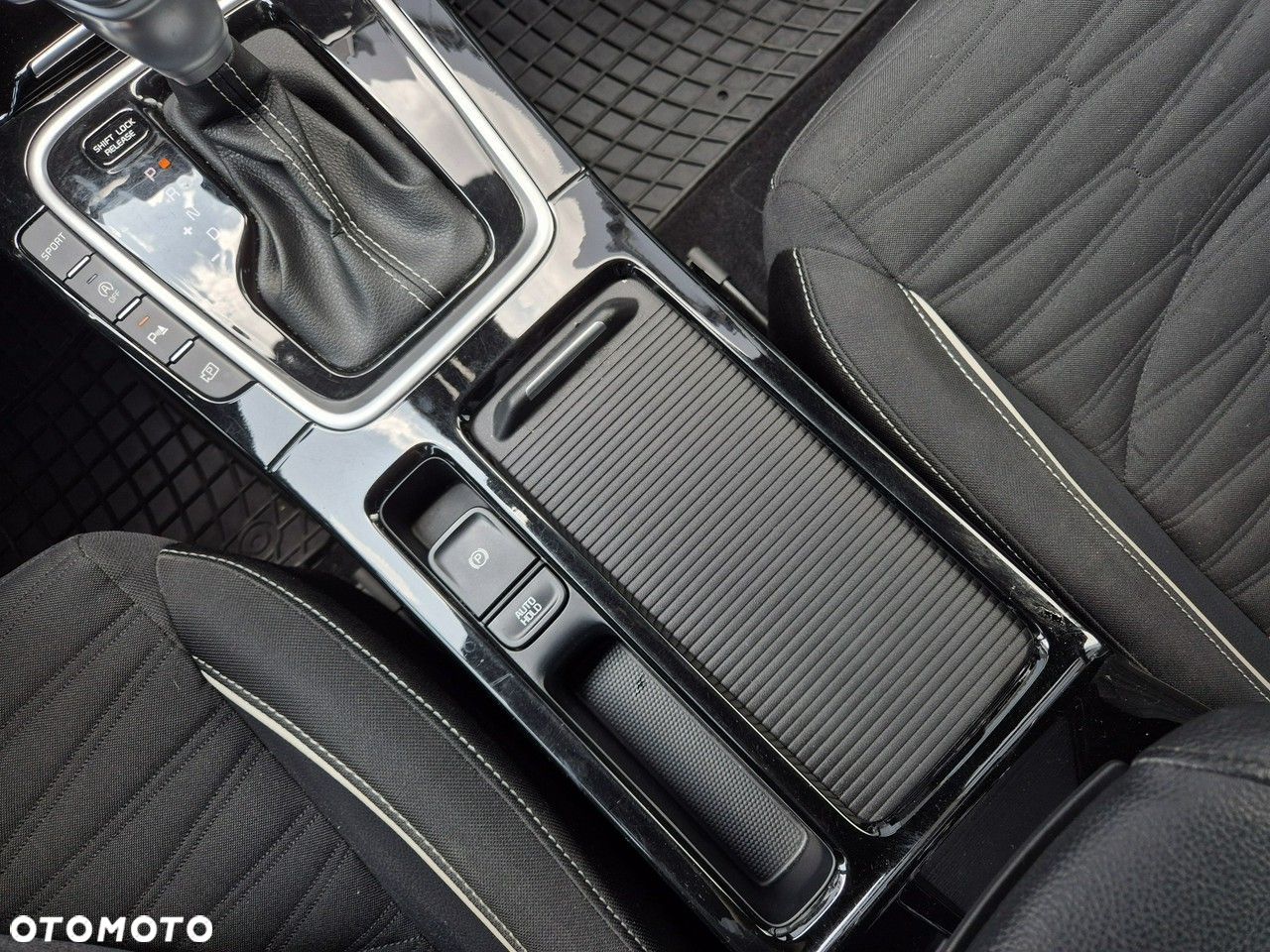 Kia ProCeed - 23