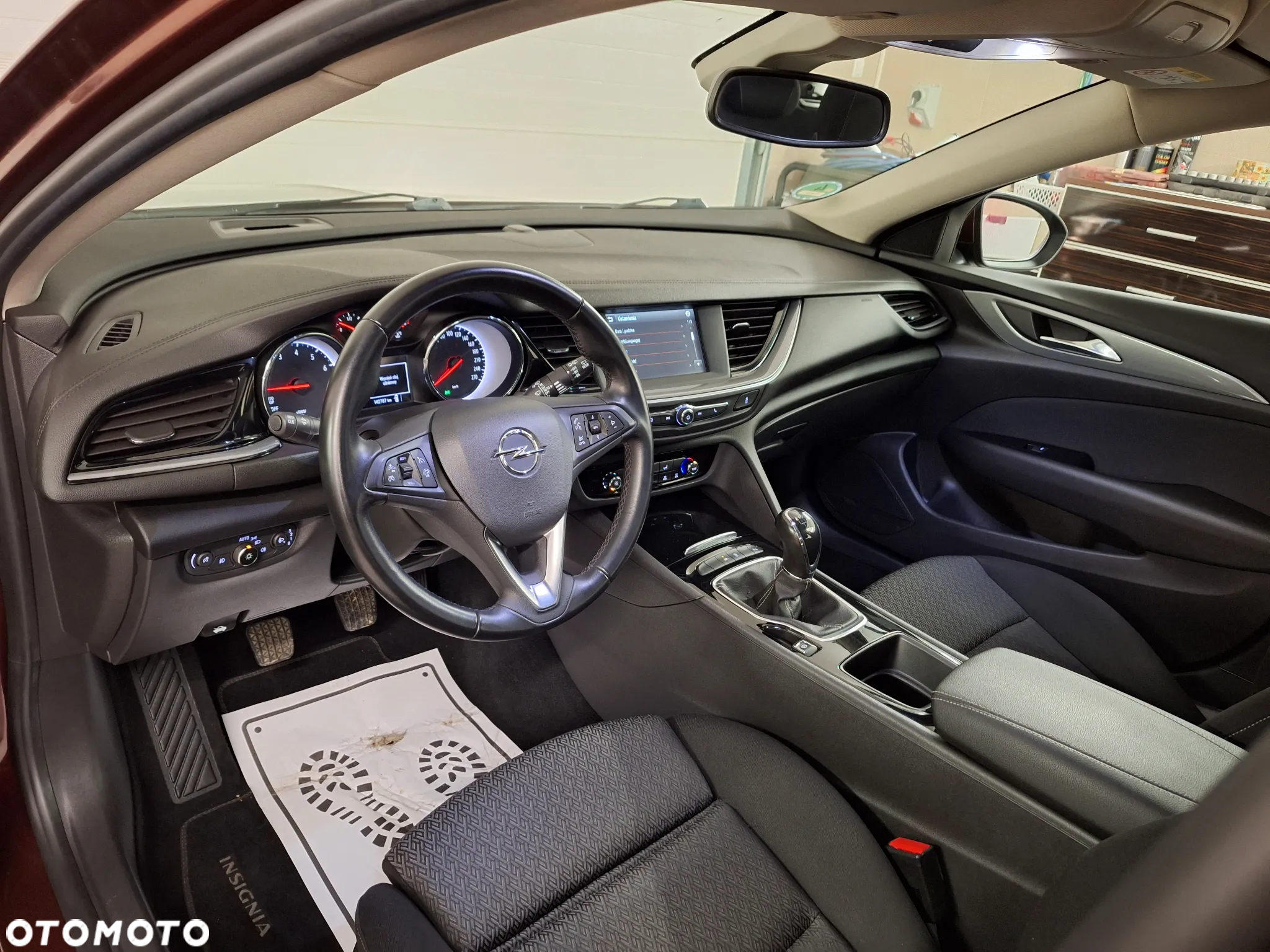 Opel Insignia 1.5 T Exclusive S&S - 17