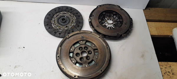 SPRZEGLO 425043110 324035510 124035410 VW passat CC 2.0 tdi