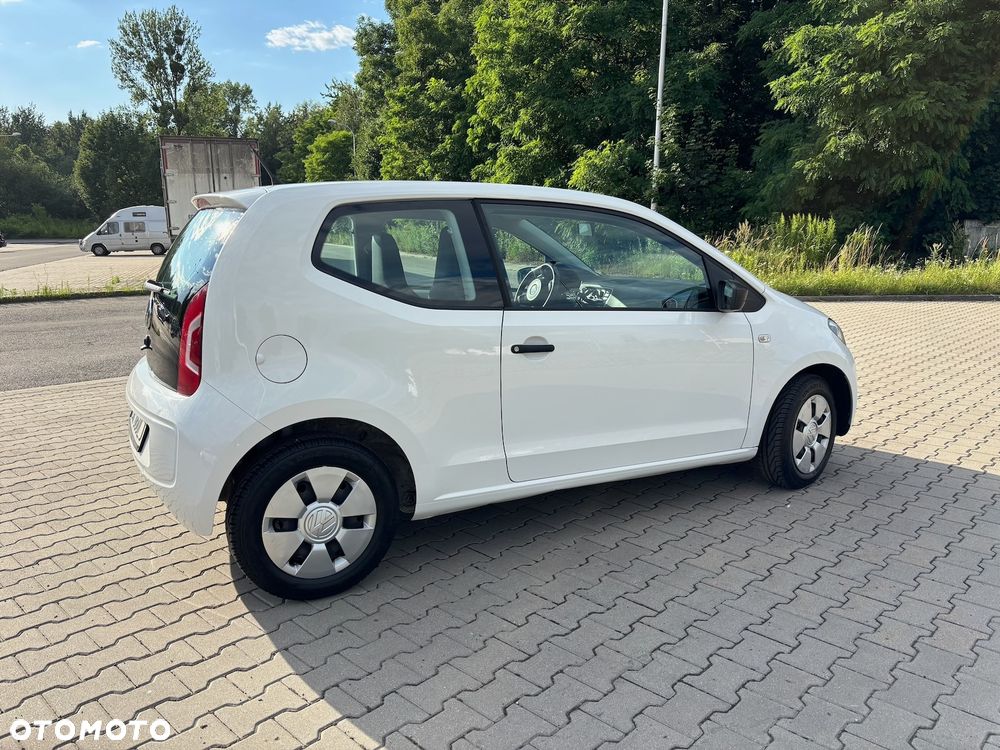 Volkswagen up! take - 2