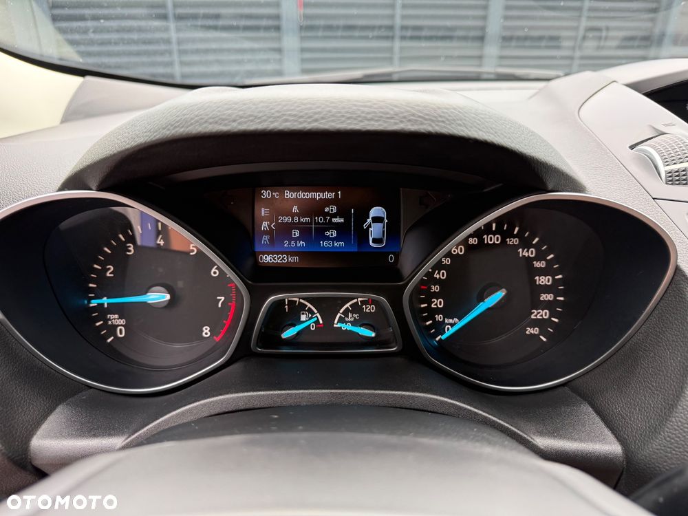 Ford Kuga 1.5 EcoBoost 2x4 Cool & Connect - 13