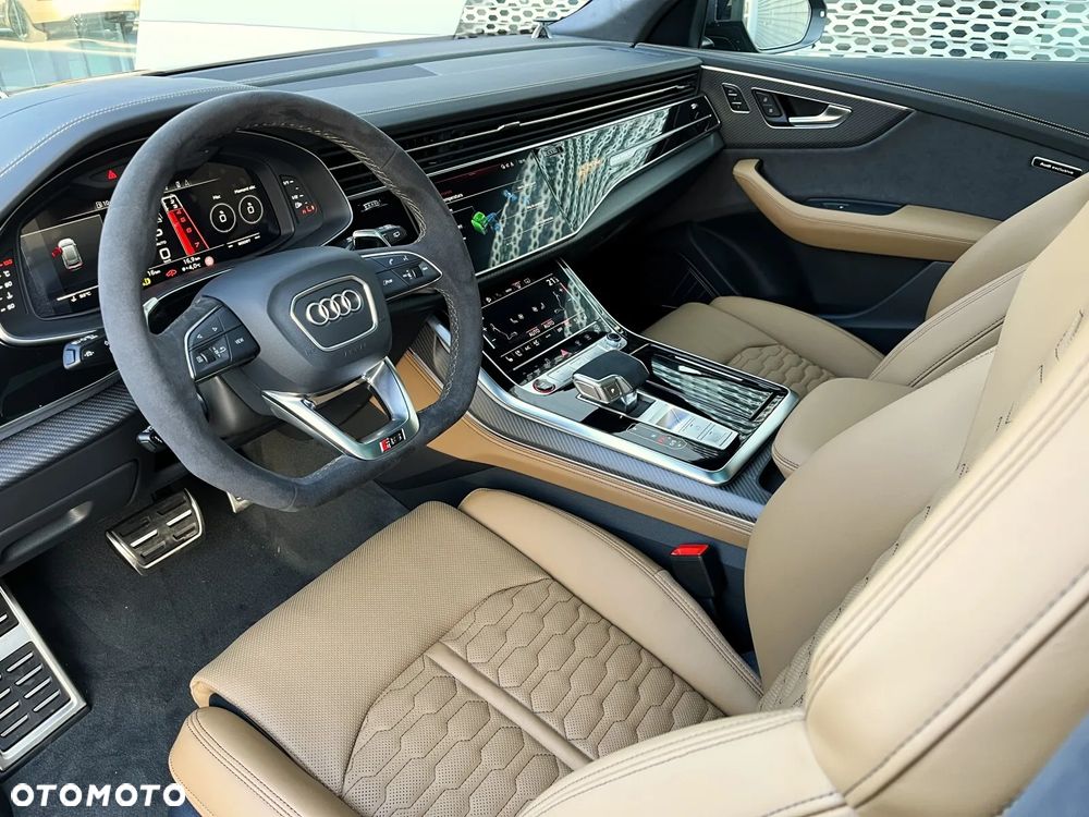 Audi RS Q8 - 21