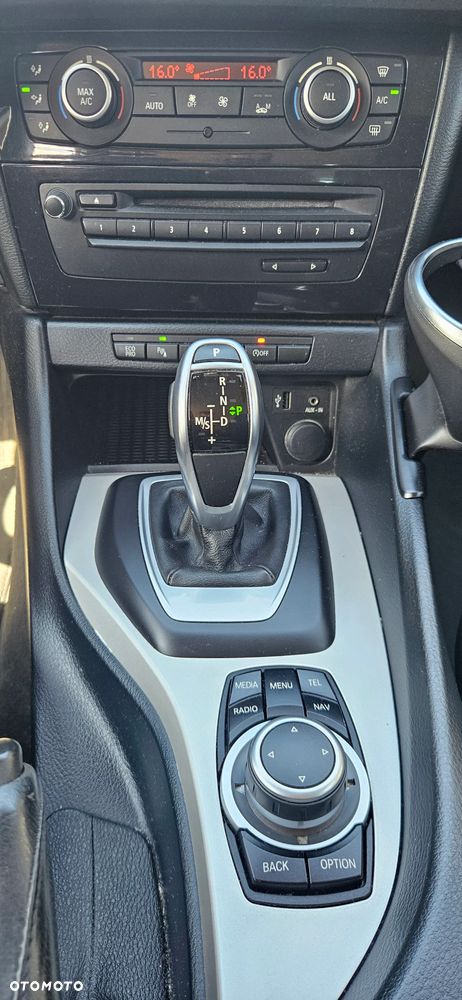BMW X1 sDrive18d Sport Line - 11