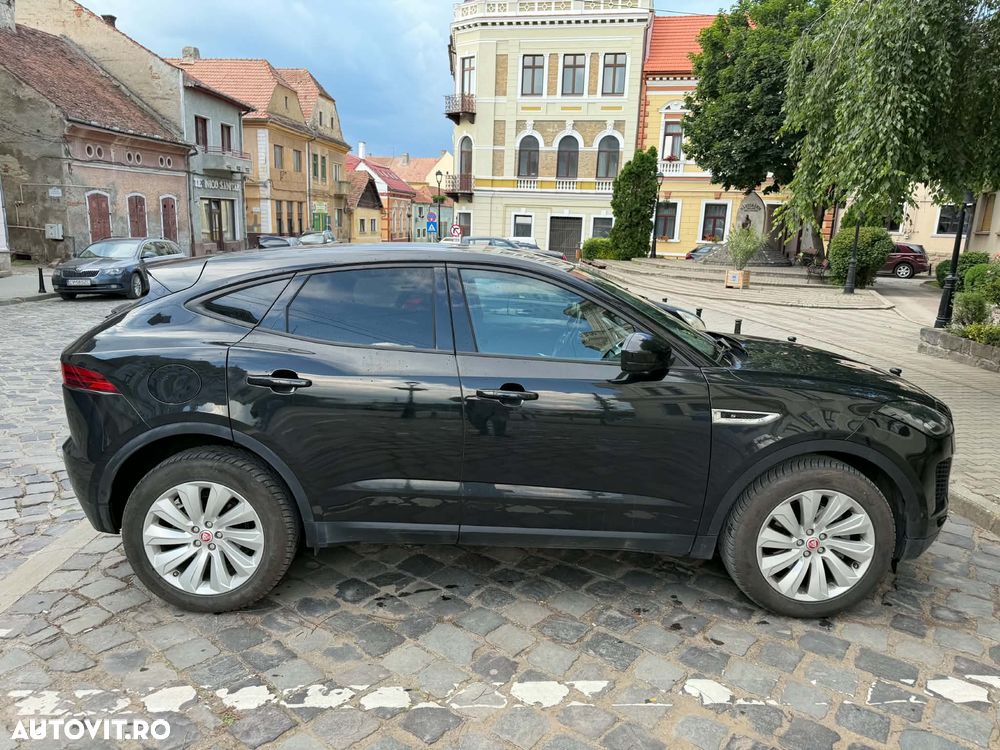 Jaguar E-Pace - 11