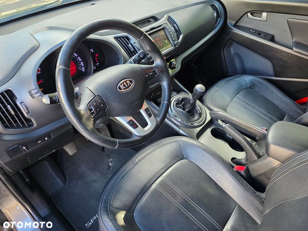 Kia Sportage 2.0 CVVT 2WD Attract - 22