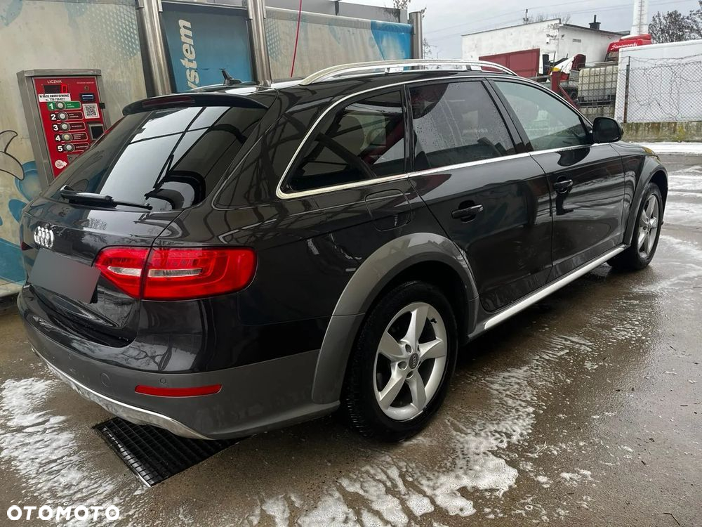 Audi A4 Allroad quattro 2.0 TDI DPF S tronic - 4