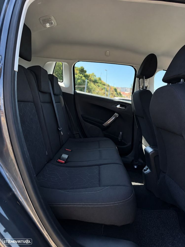 Peugeot 208 1.2 PureTech Active - 9