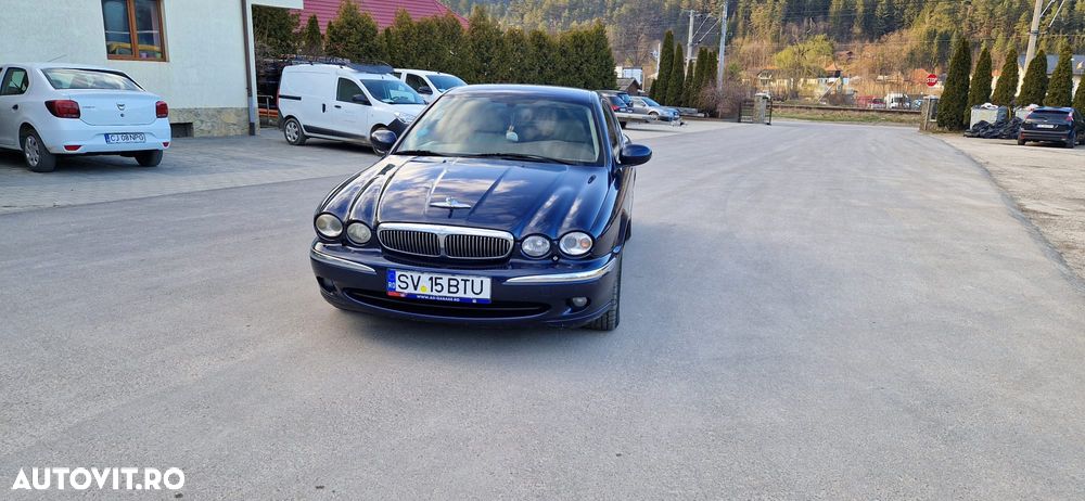 Jaguar X-Type 2.0 - 8