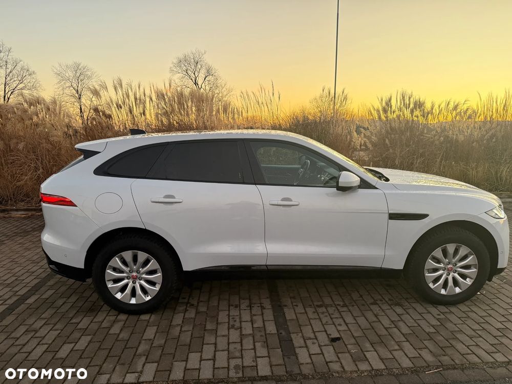 Jaguar F-Pace - 11