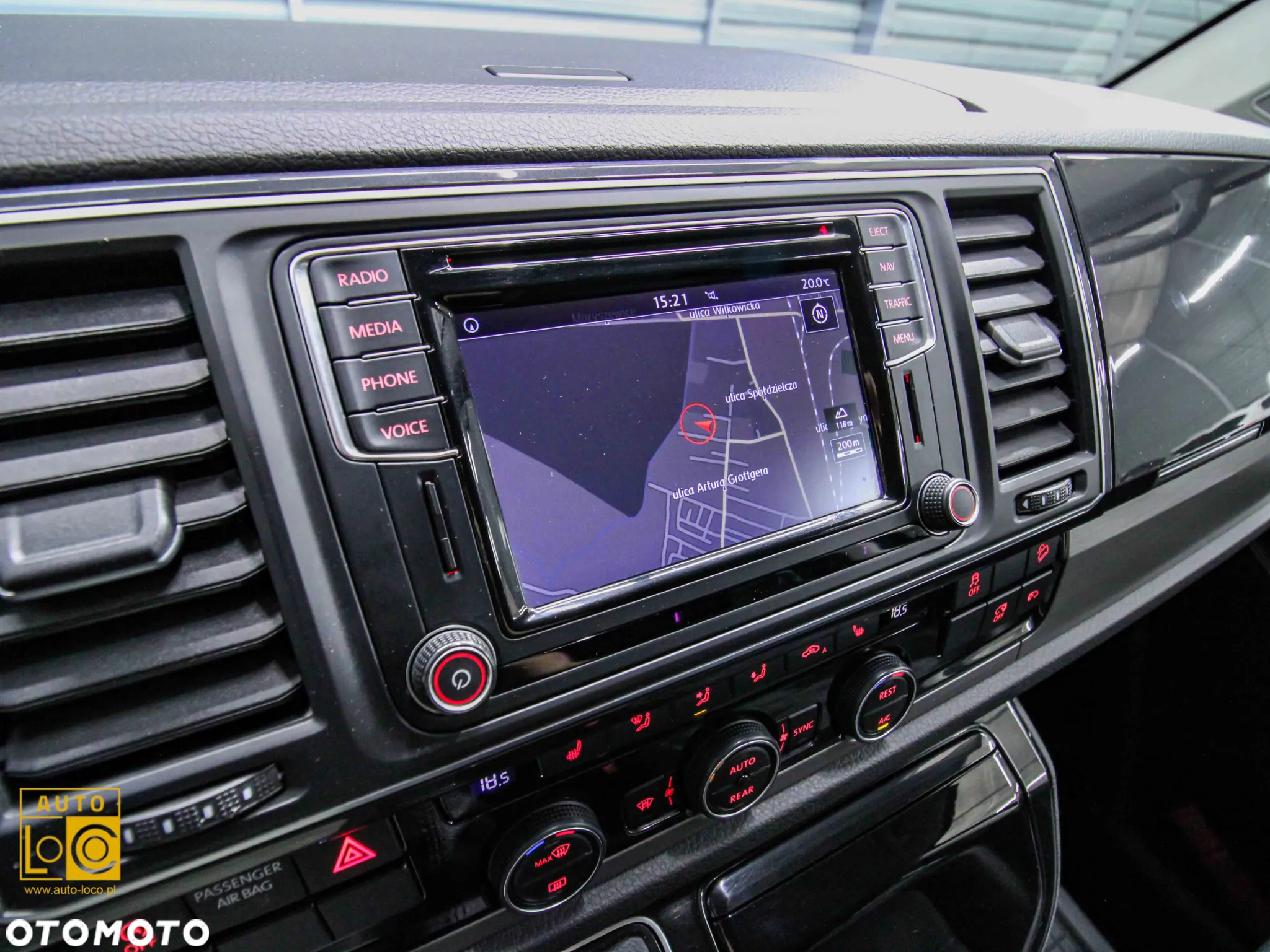 Volkswagen Multivan 2.0 BiTDI L2 Comfortline 4Motion DSG - 19
