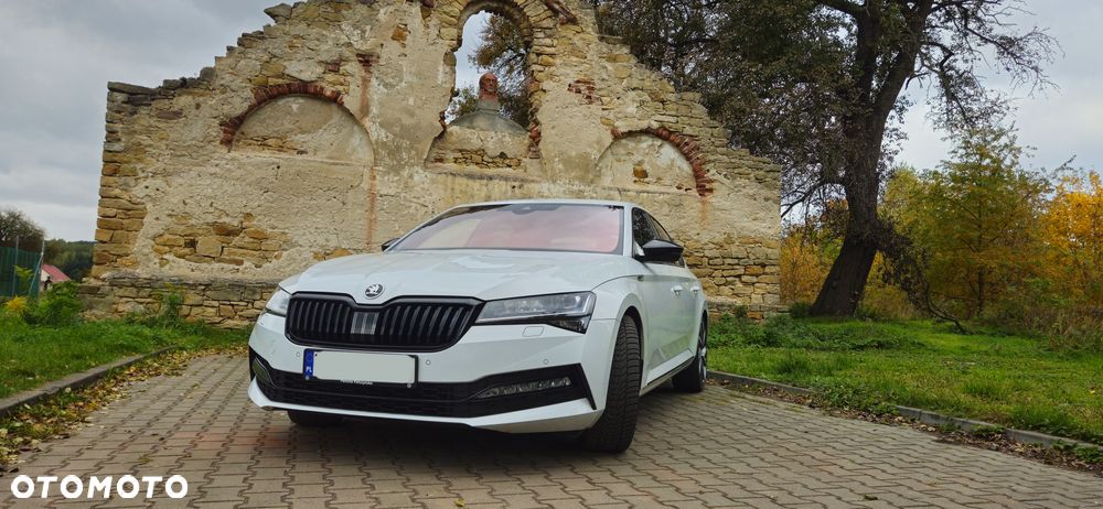Skoda Superb 2.0 TDI SCR Sportline DSG - 6