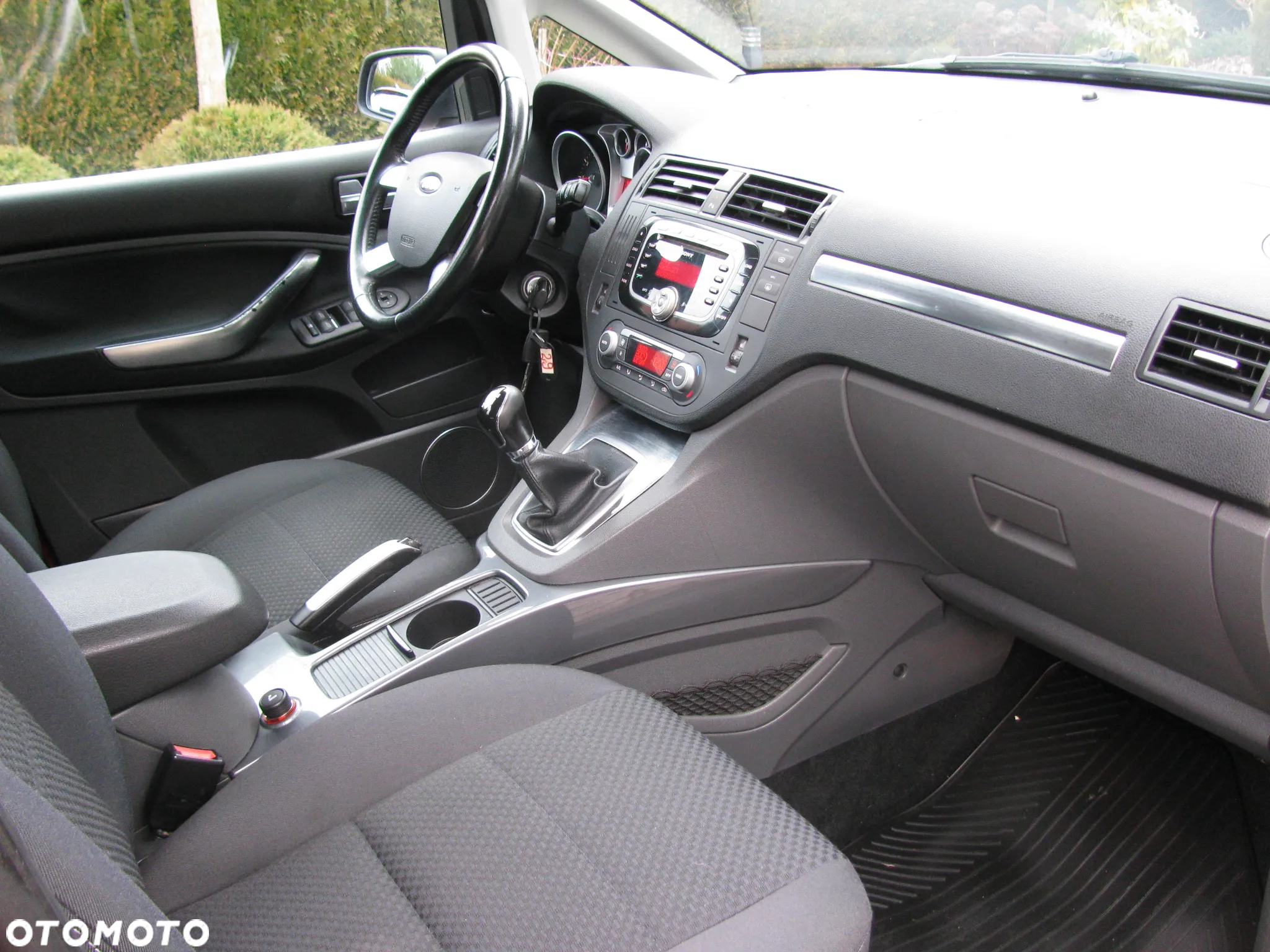Ford C-MAX 1.8 Ambiente - 19